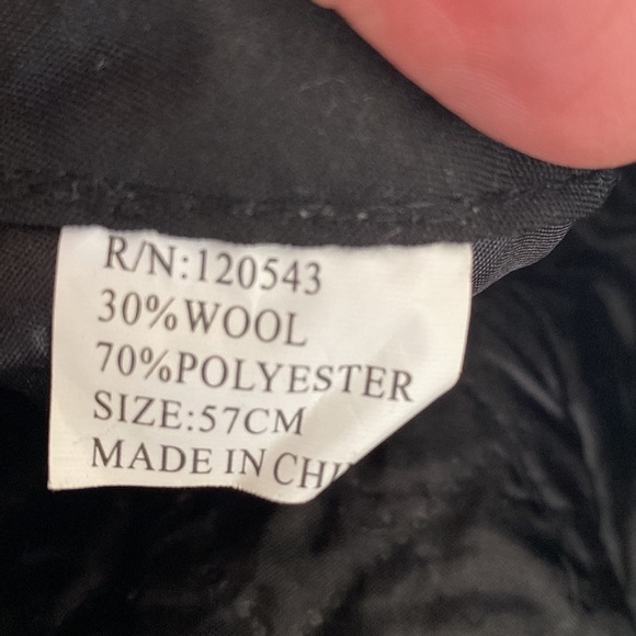 woolblend newsboy Cap Hat Women’s Grey & White Warm Woven Quilted button details - Picture 7 of 7